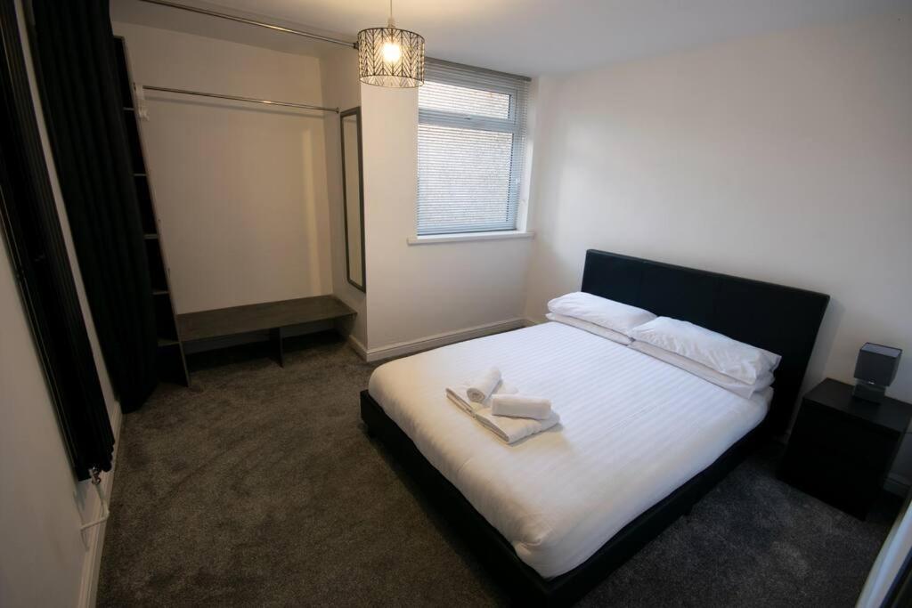 Luxe Living City Apartment - Beach, Wifi, Parking Swansea Ngoại thất bức ảnh